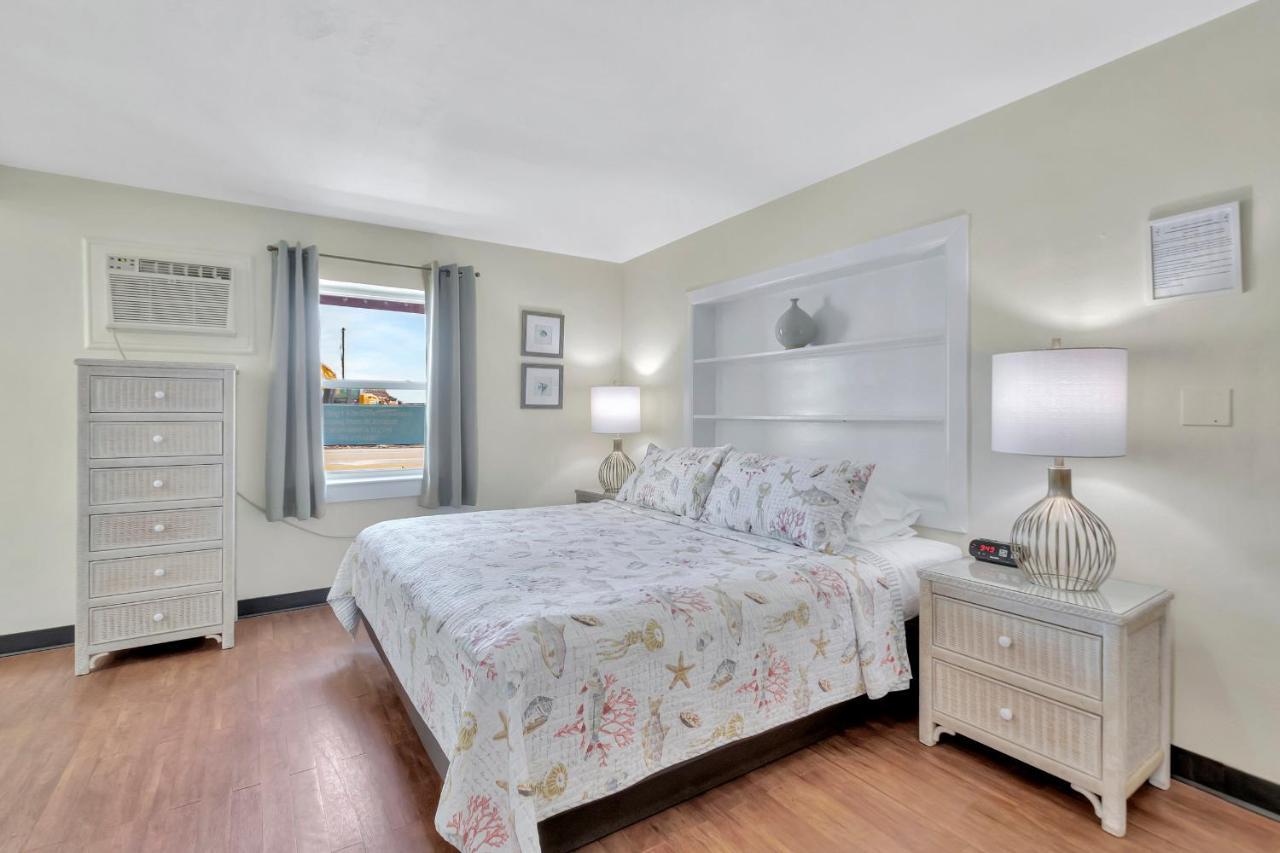 Seahorse Guesthouse Pompano Beach Exterior photo