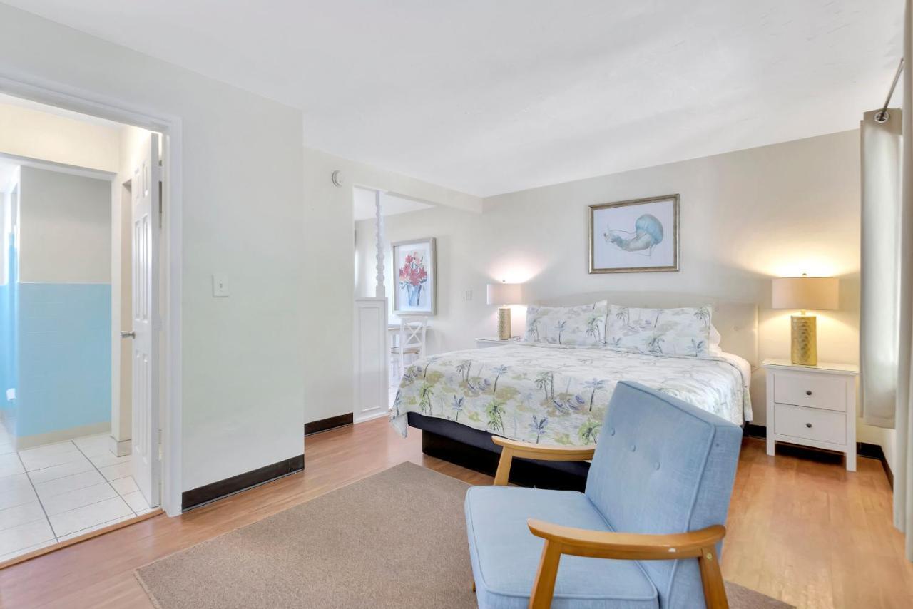 Seahorse Guesthouse Pompano Beach Exterior photo