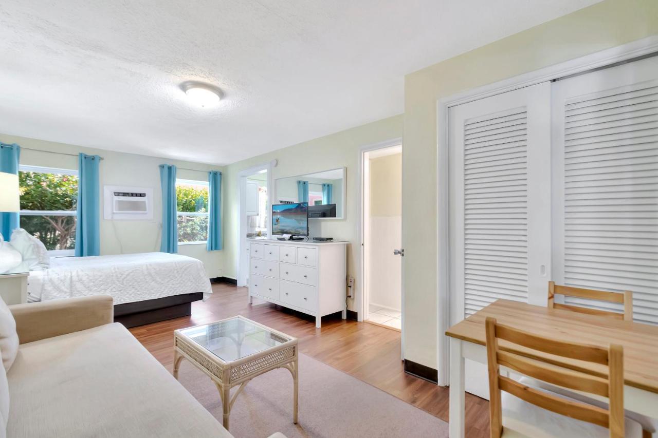 Seahorse Guesthouse Pompano Beach Exterior photo