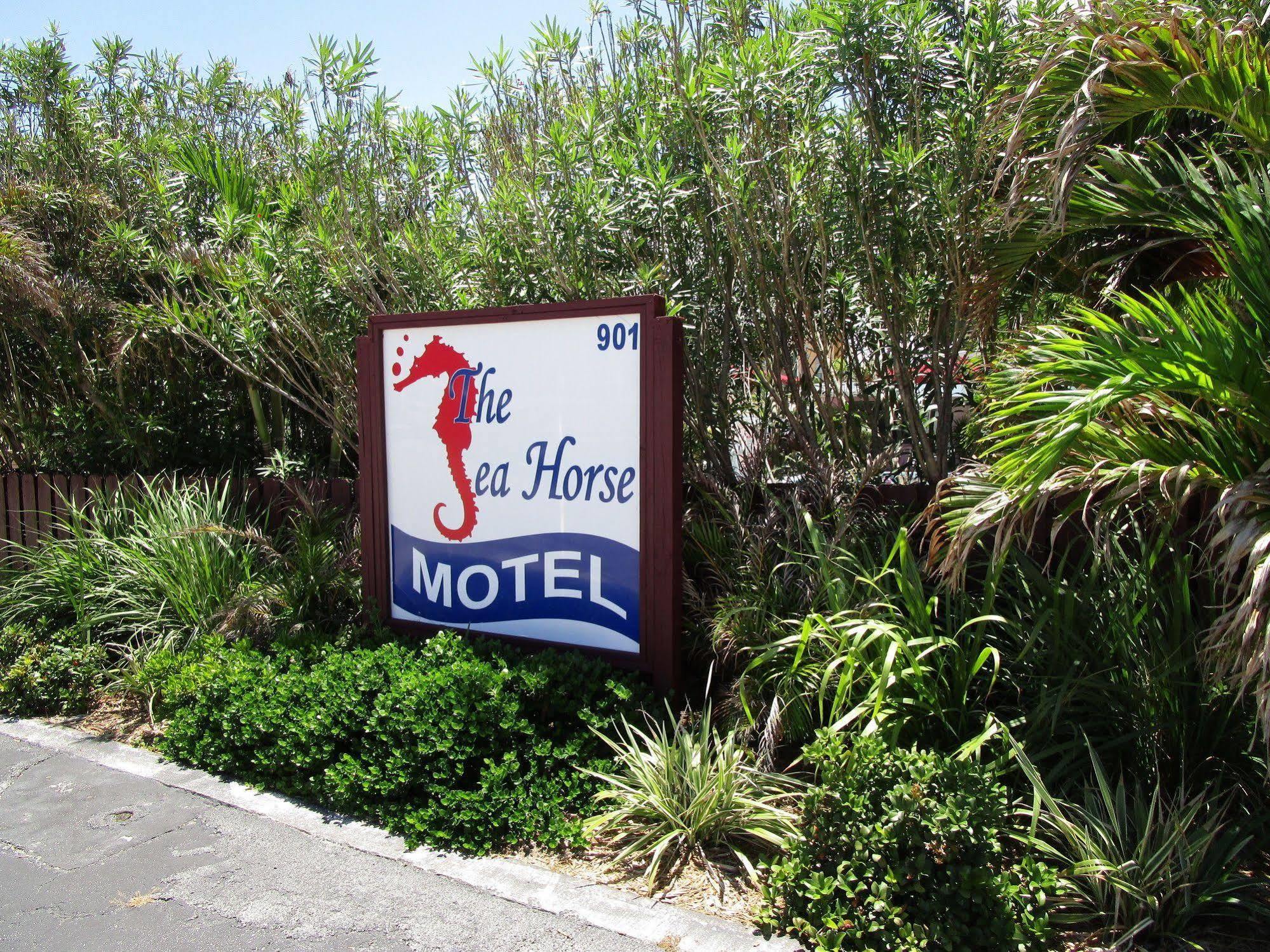 Seahorse Guesthouse Pompano Beach Exterior photo